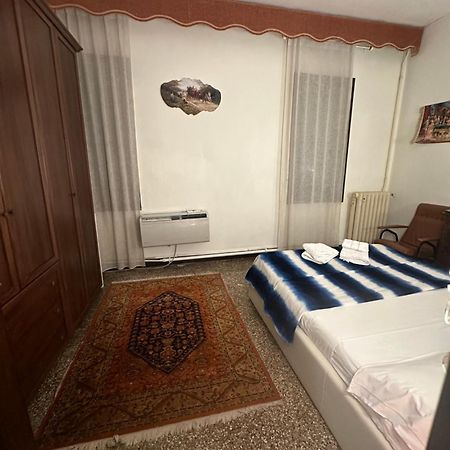 Rosa Apartment Венеция Экстерьер фото
