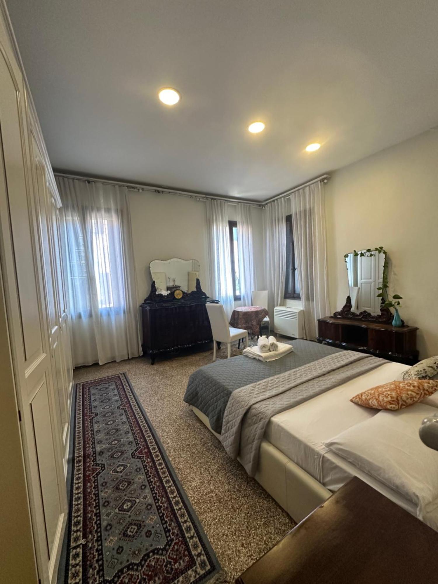 Rosa Apartment Венеция Экстерьер фото